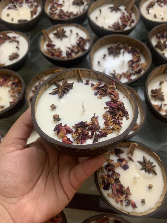 Coconut shell candle