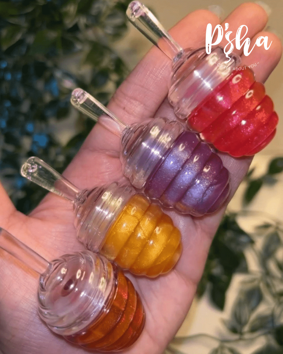 Organic Lip Gloss | Honeycomb Lip Gloss - Golden Radiance, Nourishing Formula, Natural Elegance