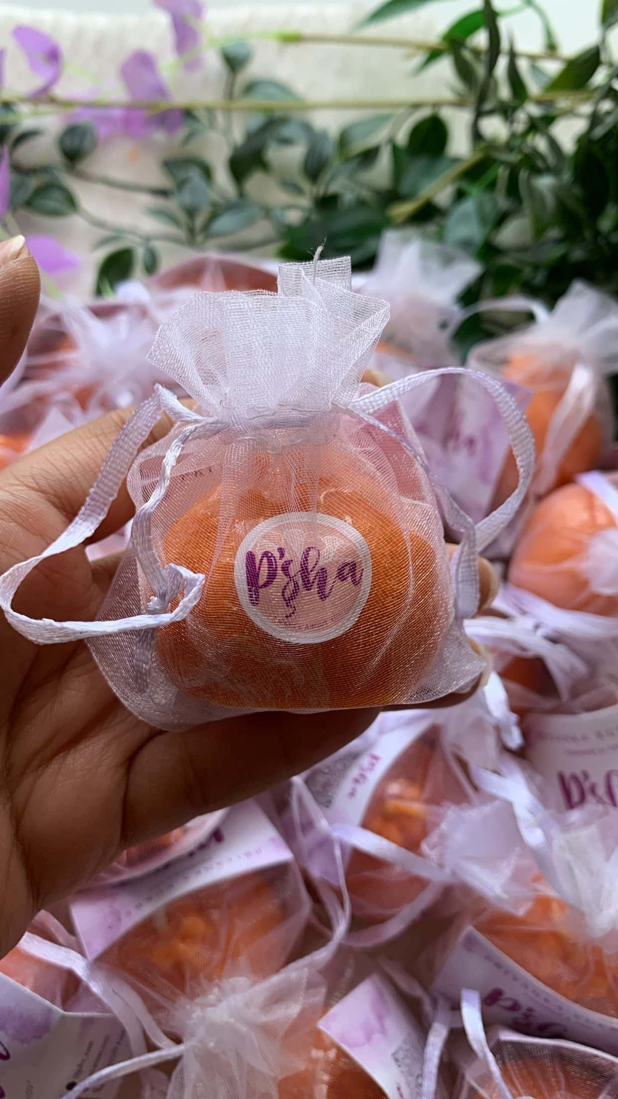 Orange scented candle - Pshacares
