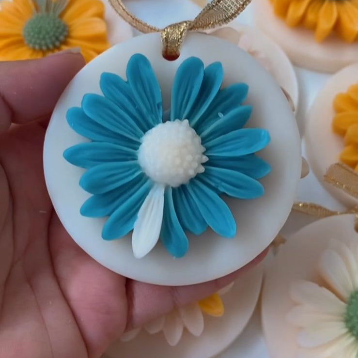 Daisy Wax Sachet