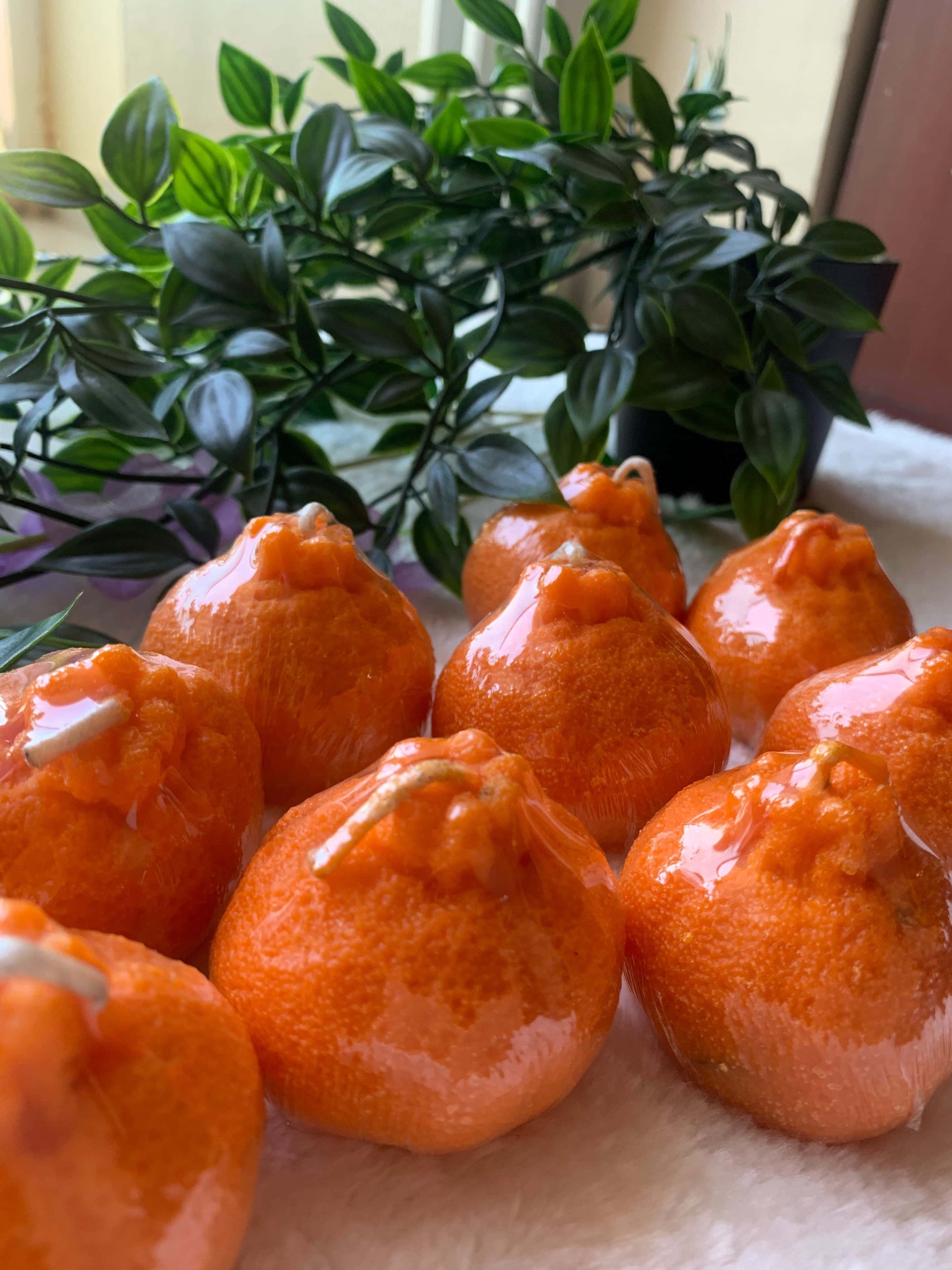 Orange scented candle - Pshacares