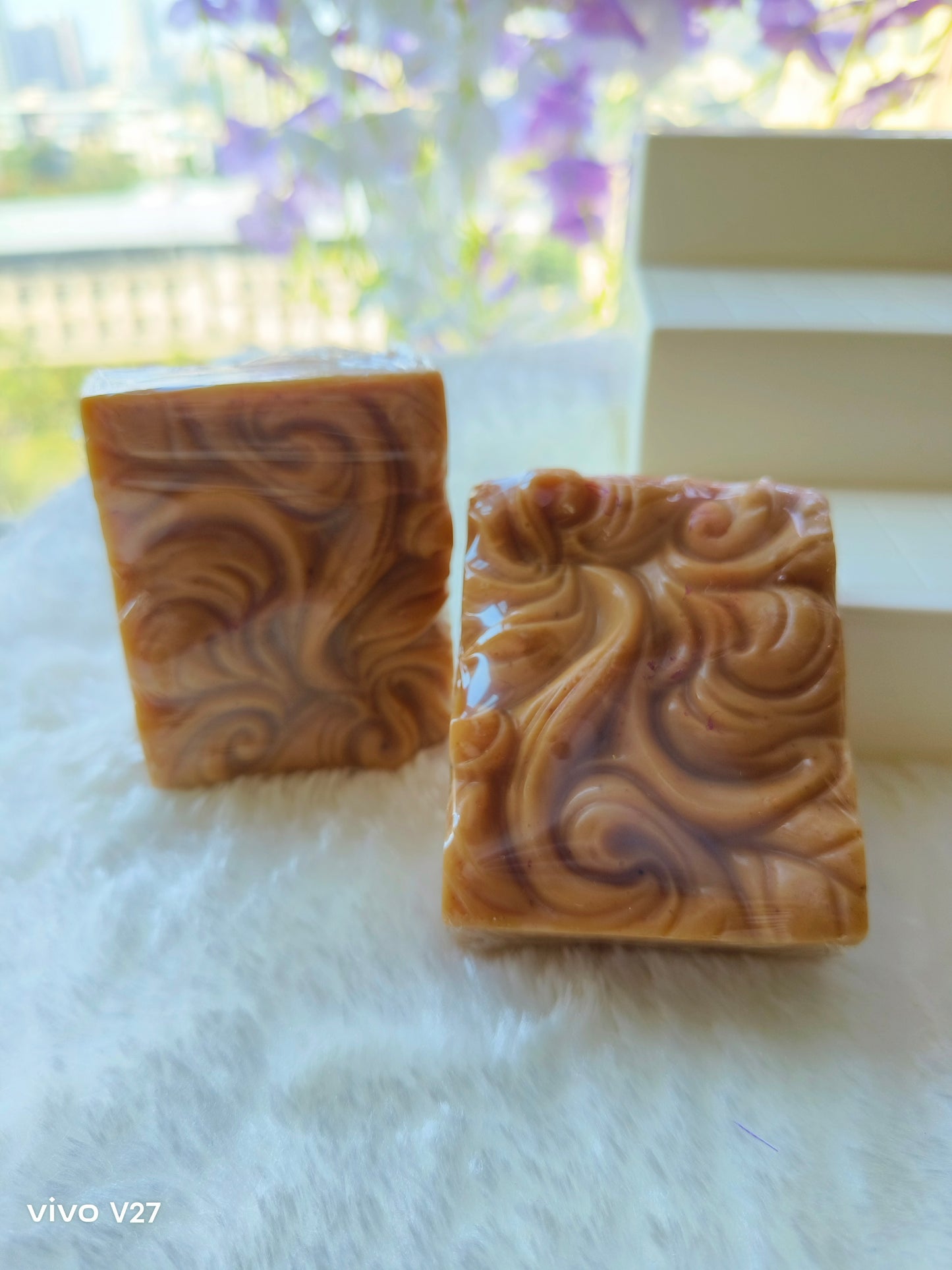 Handmade Ubtan Soap with Turmeric, Sandalwood, and Saffron | 100g